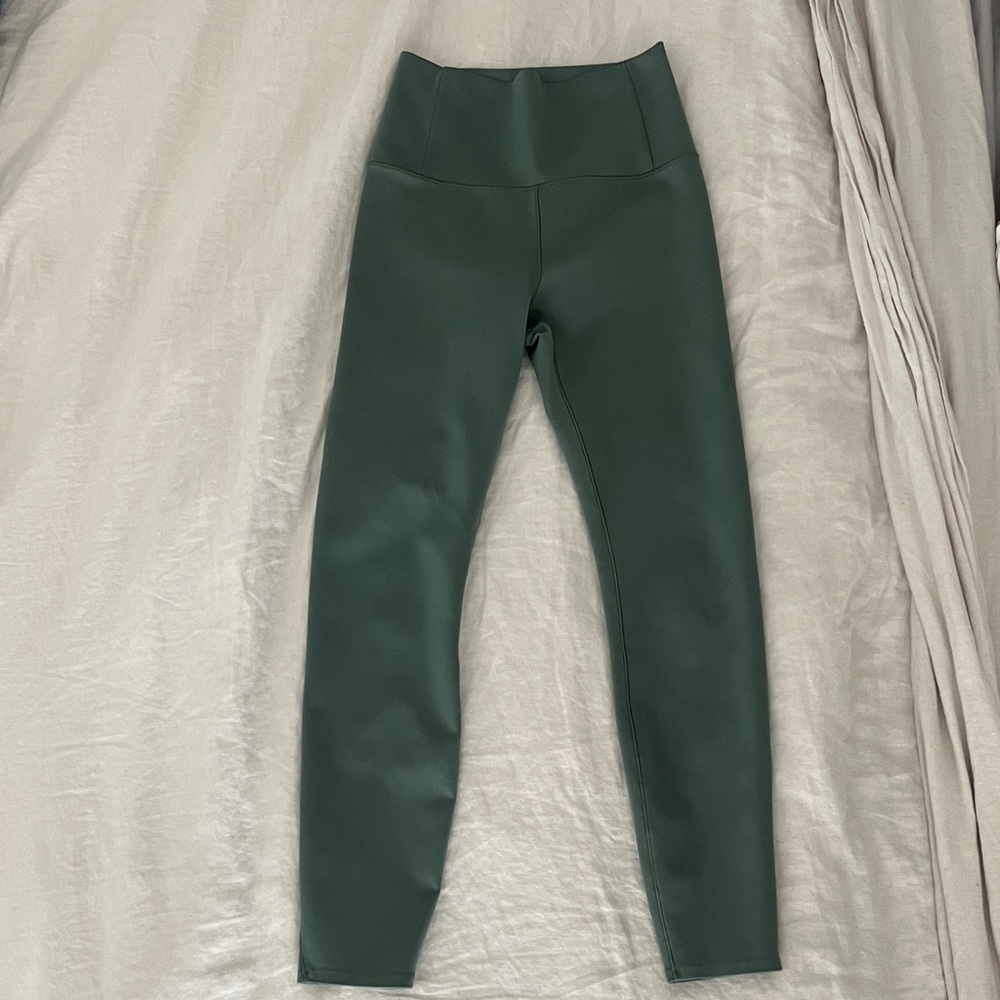 Vuori Green Leggings Sea Pine